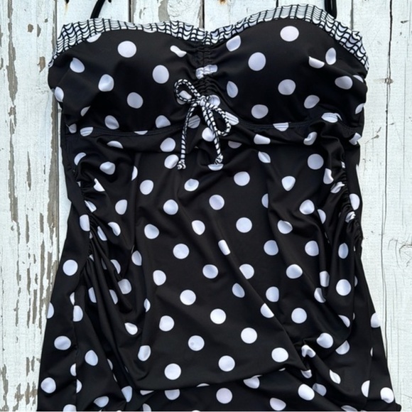 Retro Polka Dot Tankini Top in Black and White - Picture 3 of 6